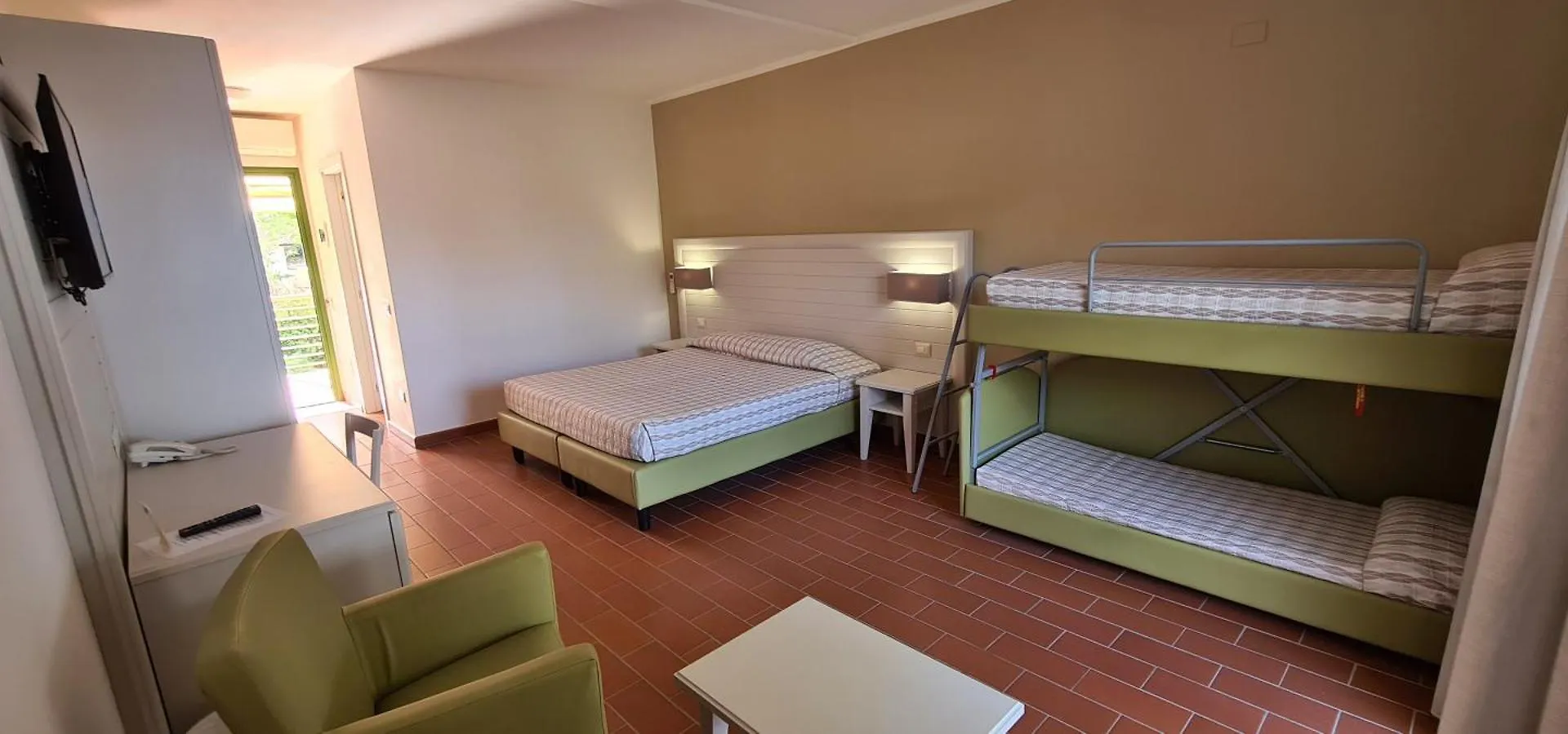 Hotel Mare Portoferraio 3*,