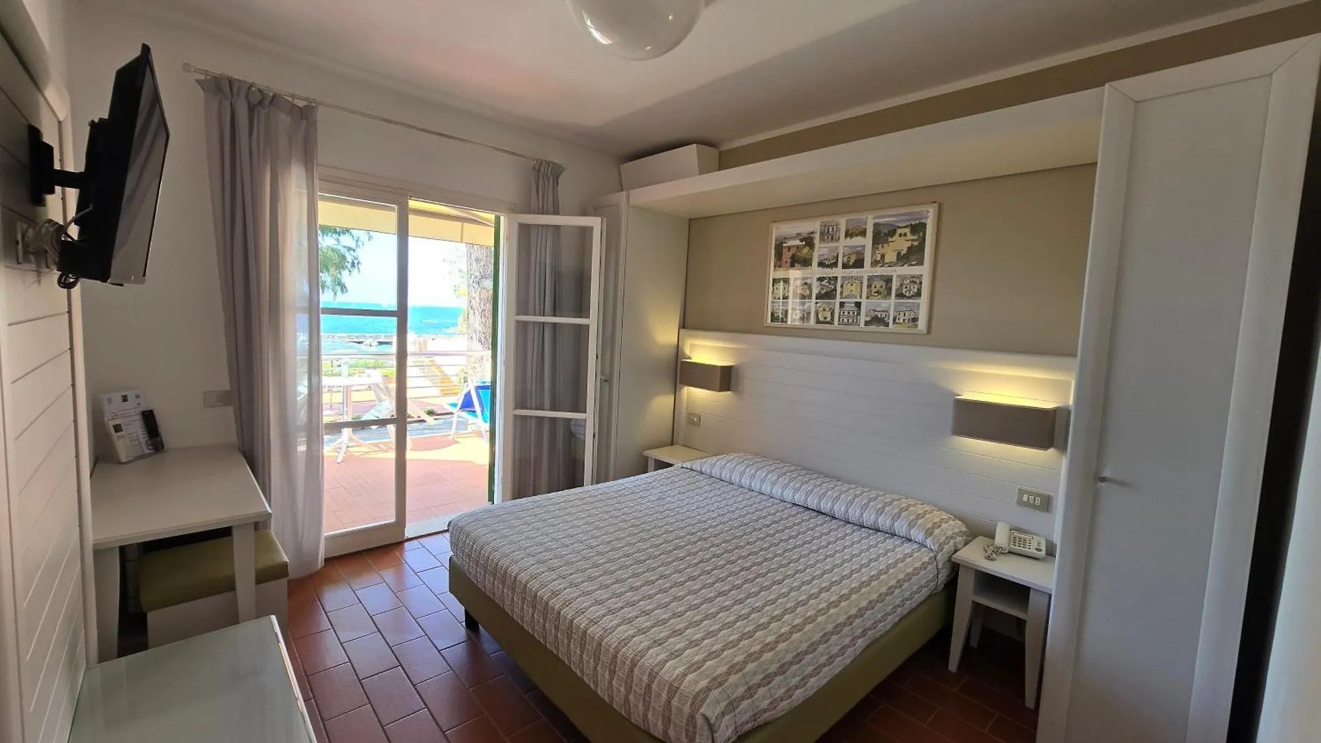 Hotel Mare Portoferraio 3*,